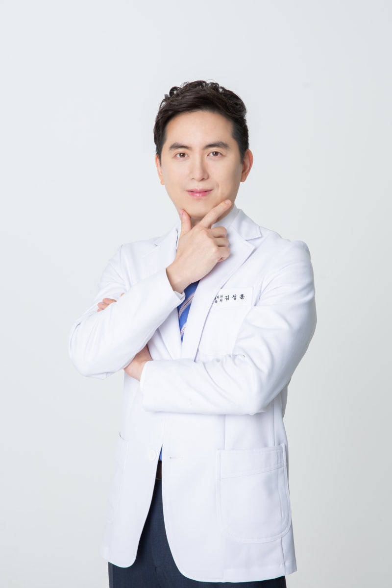 쌍꺼풀 재수술이 아닌 이마거상이 먼저였던 이유|엔도타인 내시경 이마거상 실제 사례 SH성형외과 에스에이치성형외과 사진 13